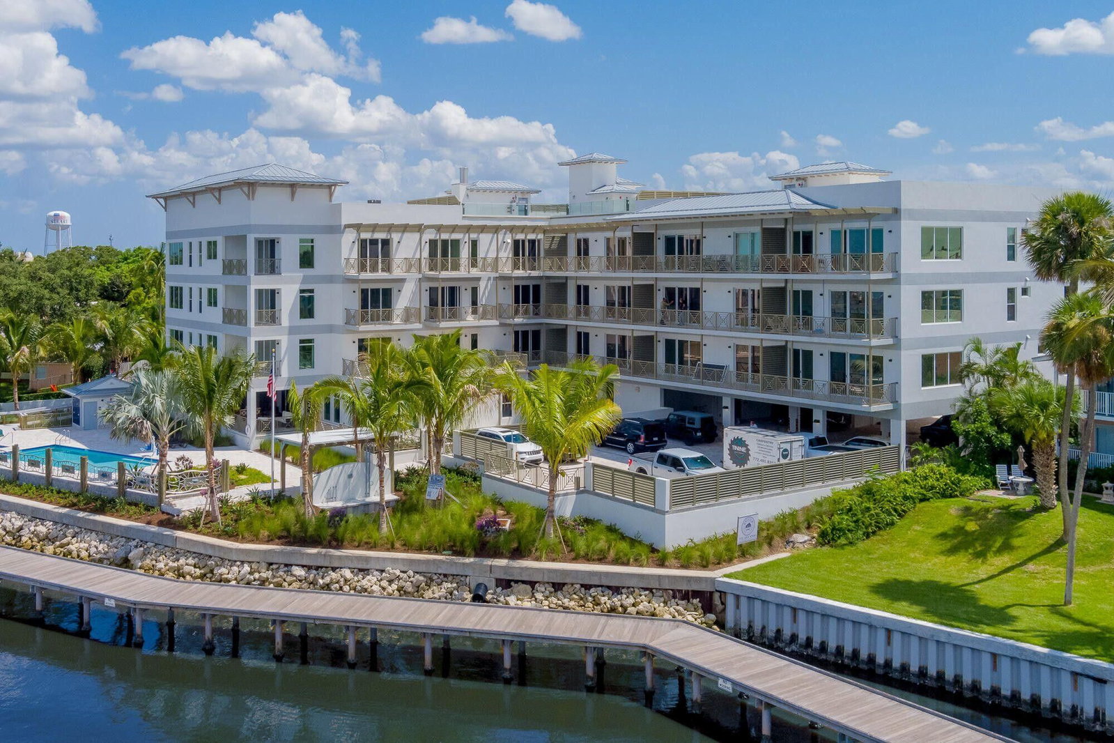 Real estate property located at 41 Seminole #305, Martin, Sailfish Cove Condominium, Stuart, FL, US