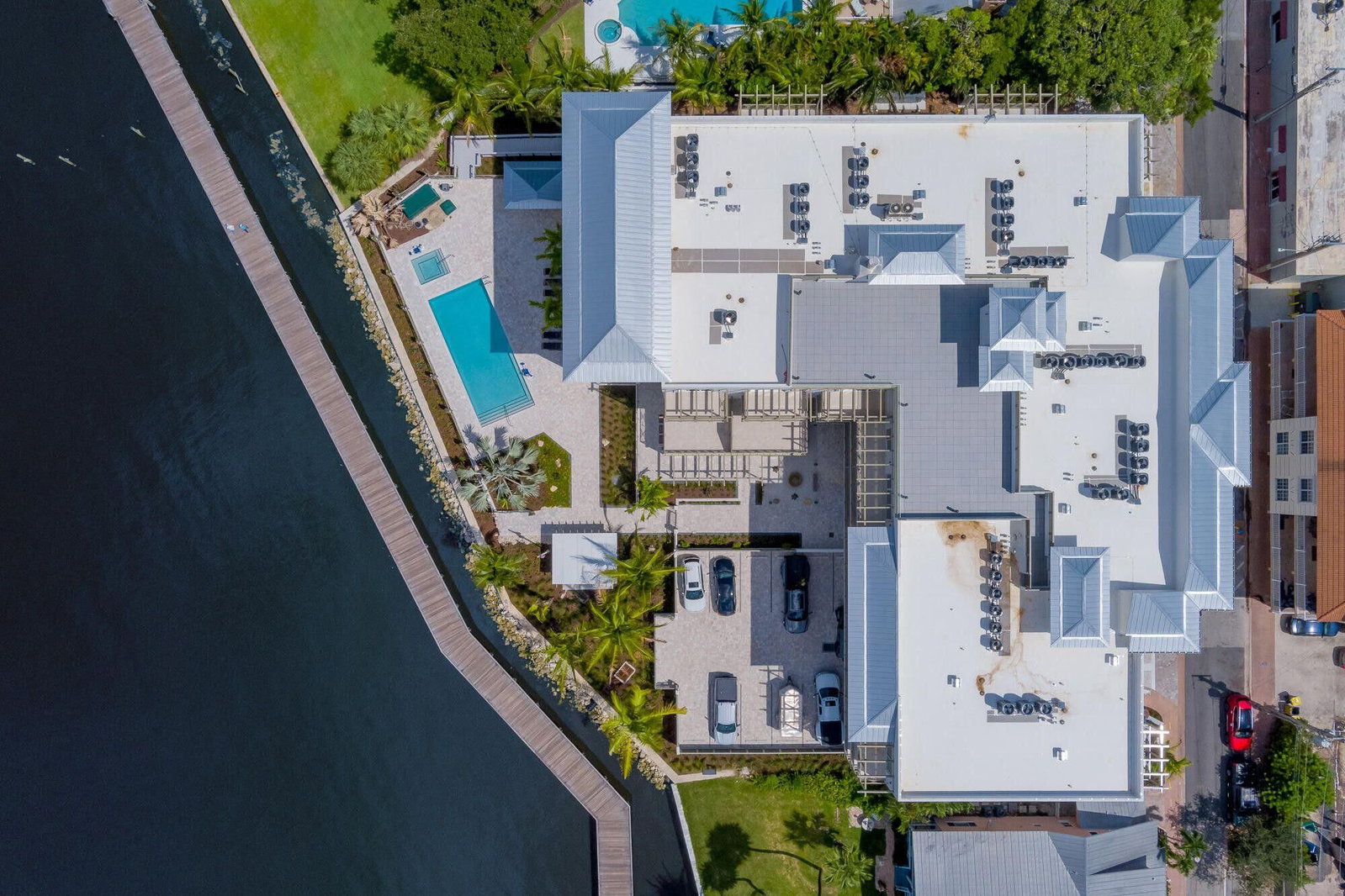 Real estate property located at 41 Seminole #305, Martin, Sailfish Cove Condominium, Stuart, FL, US