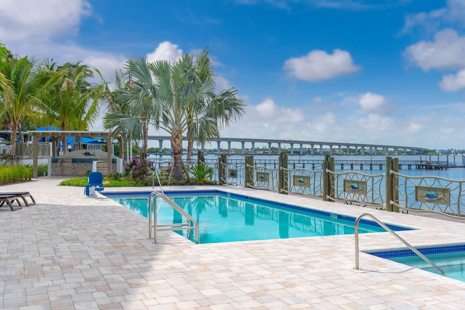 Real estate property located at 41 Seminole #305, Martin, Sailfish Cove Condominium, Stuart, FL, US