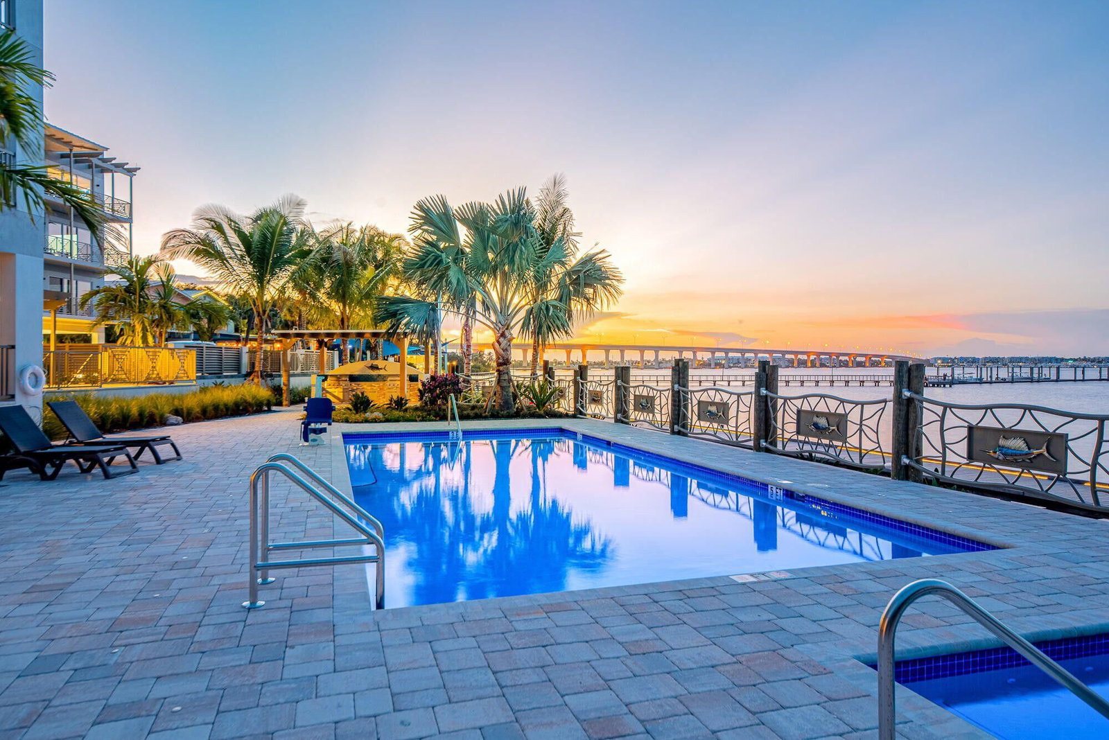 Real estate property located at 41 Seminole #305, Martin, Sailfish Cove Condominium, Stuart, FL, US