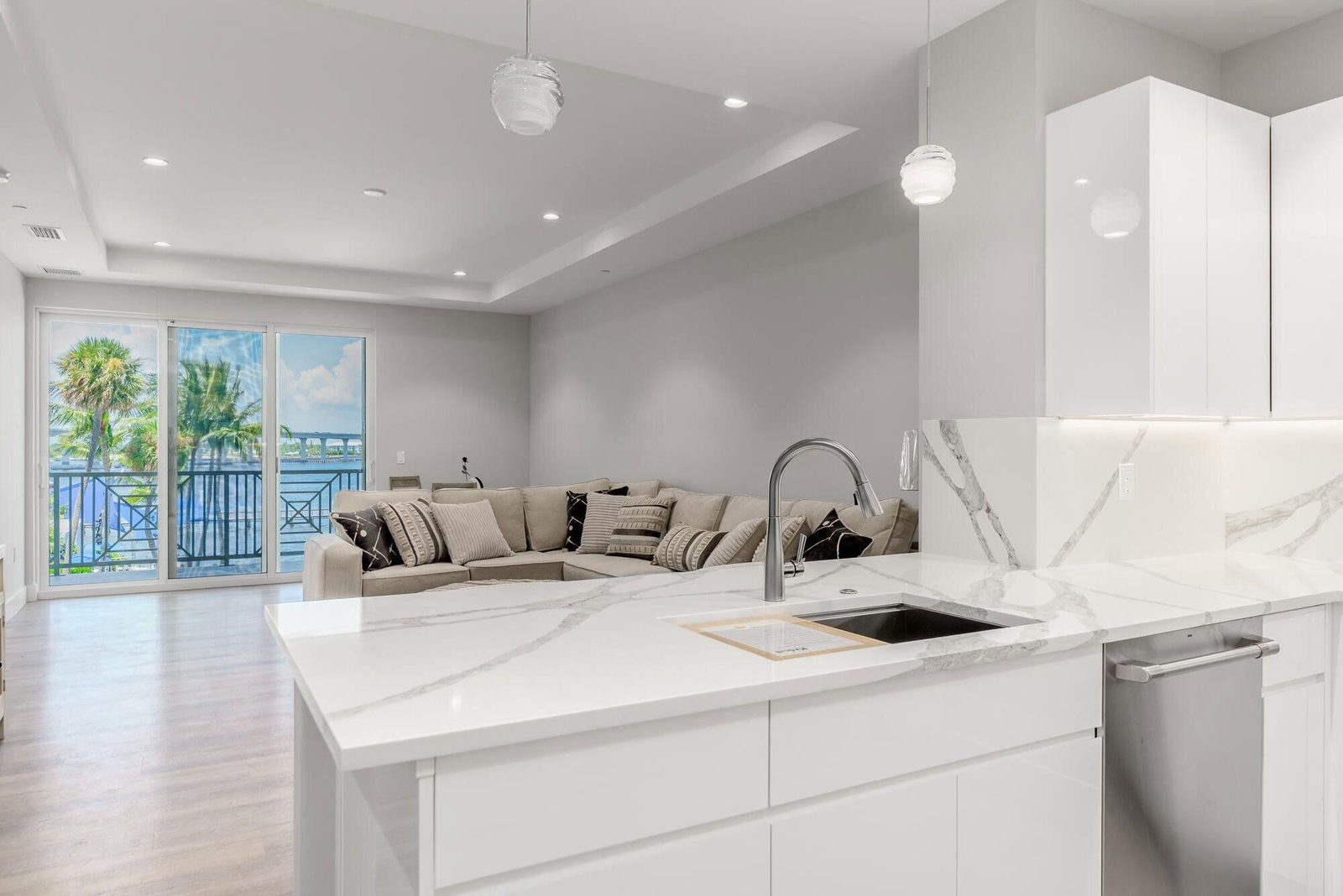 Real estate property located at 41 Seminole #305, Martin, Sailfish Cove Condominium, Stuart, FL, US