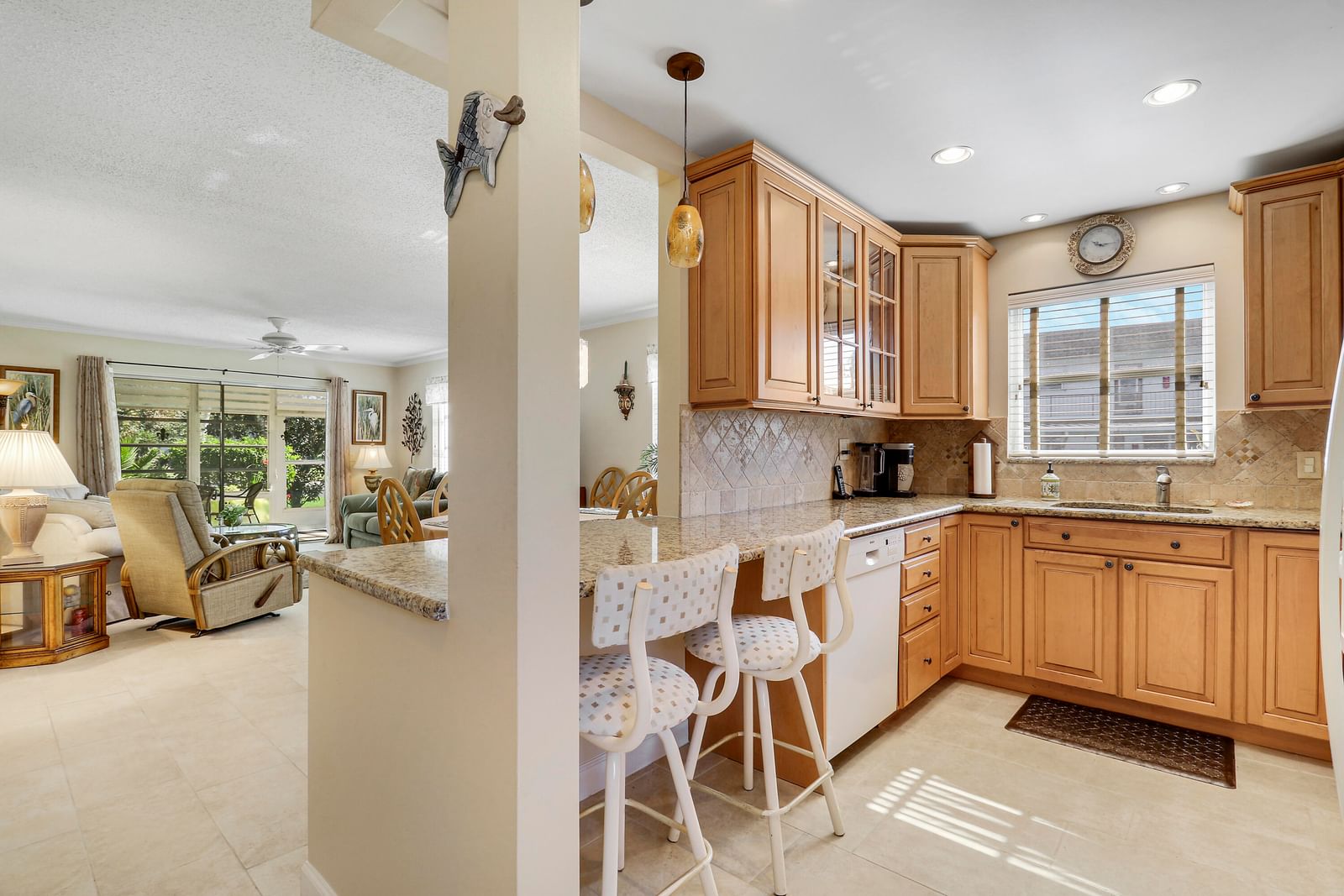 Real estate property located at 2950 Ocean #6-3, Martin, Kingswood, Stuart, FL, US
