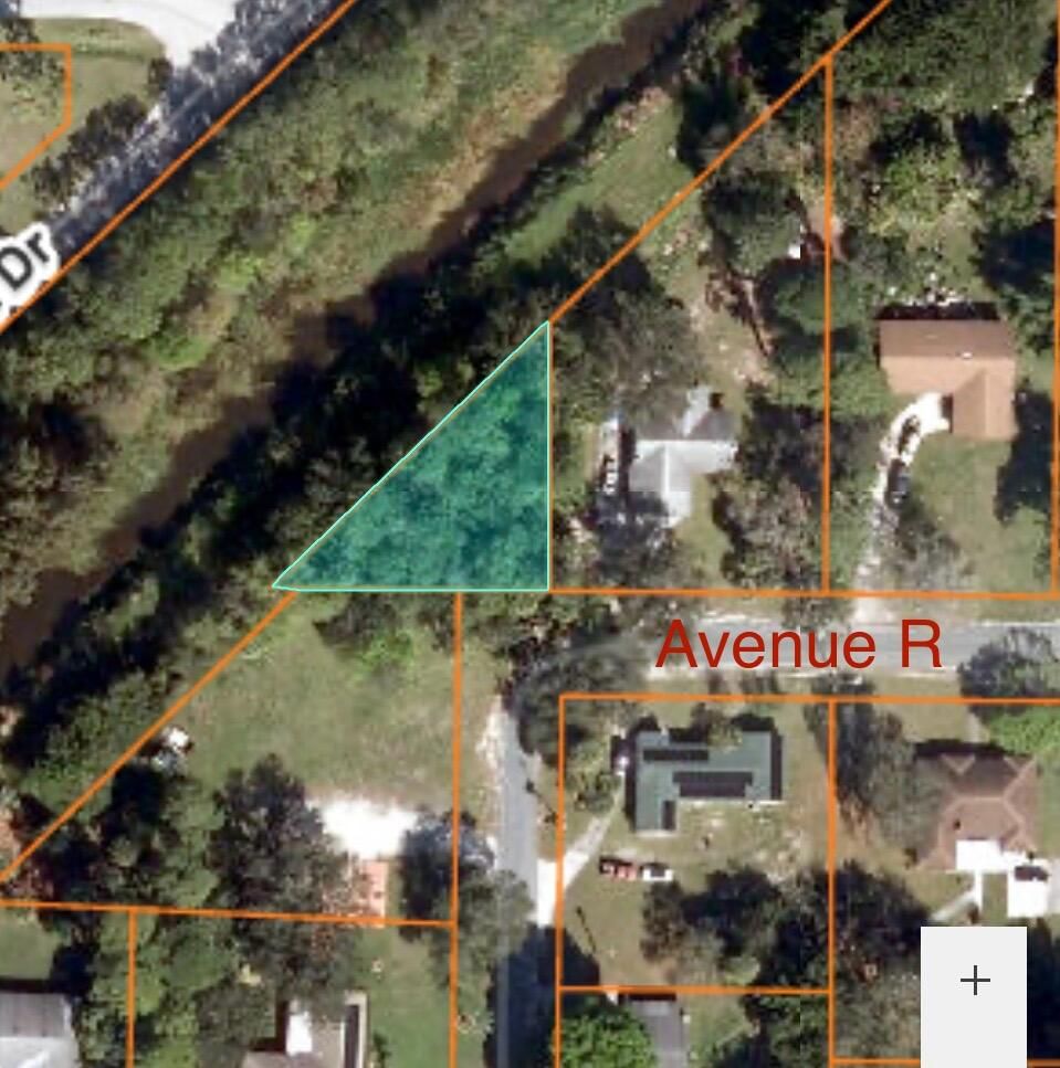 Real estate property located at Tbd Avenue R, St Lucie, Metes And Bounds, Fort Pierce, FL, US