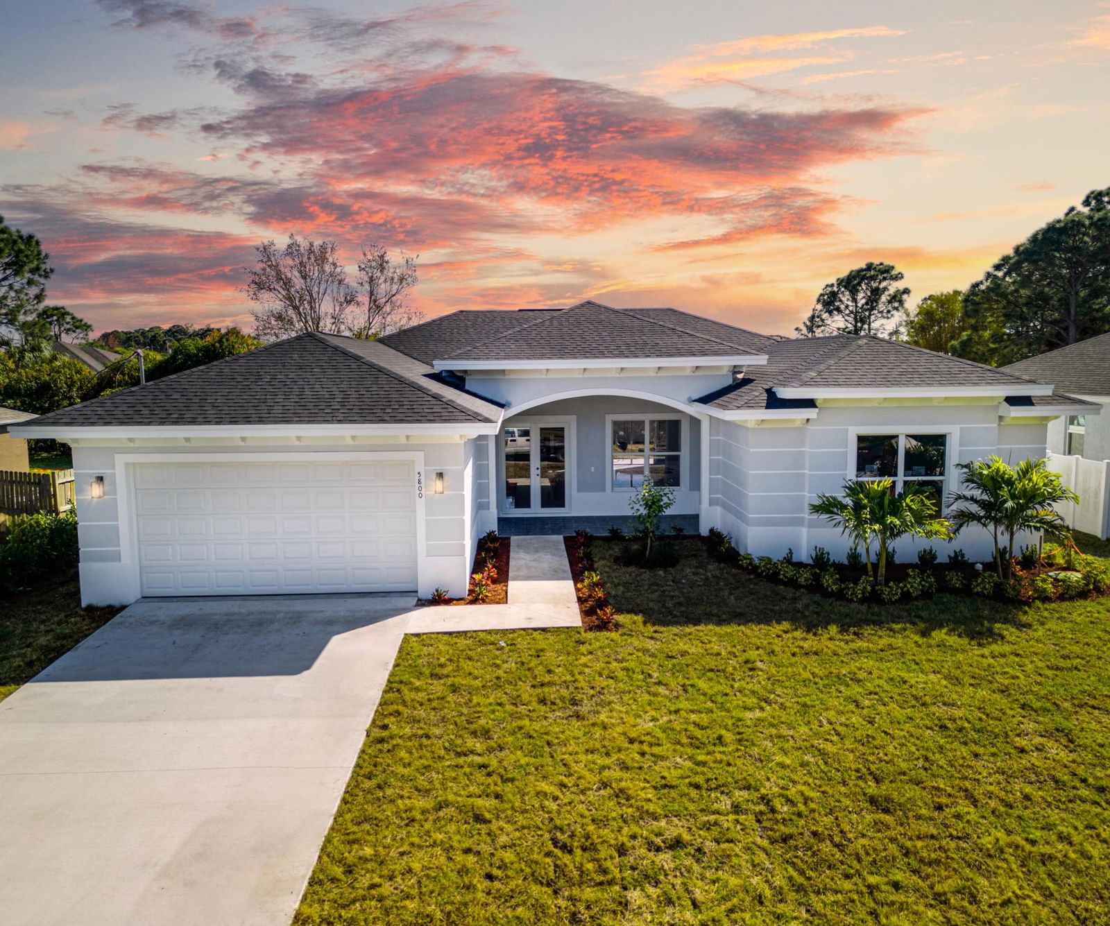Real estate property located at 10615 Sugar Pine, St Lucie, Pine Hollow Units Tree & F, Fort Pierce, FL, US