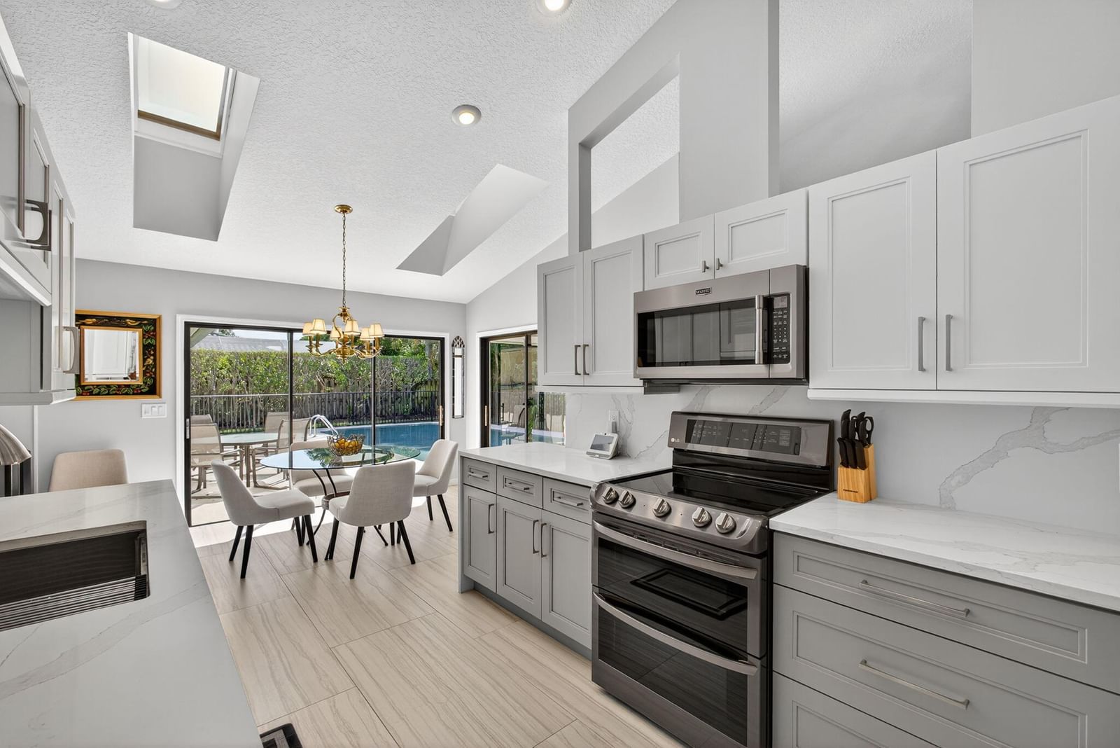 Real estate property located at 13 Saint Giles, Palm Beach, Pga Resort Community 2, Palm Beach Gardens, FL, US