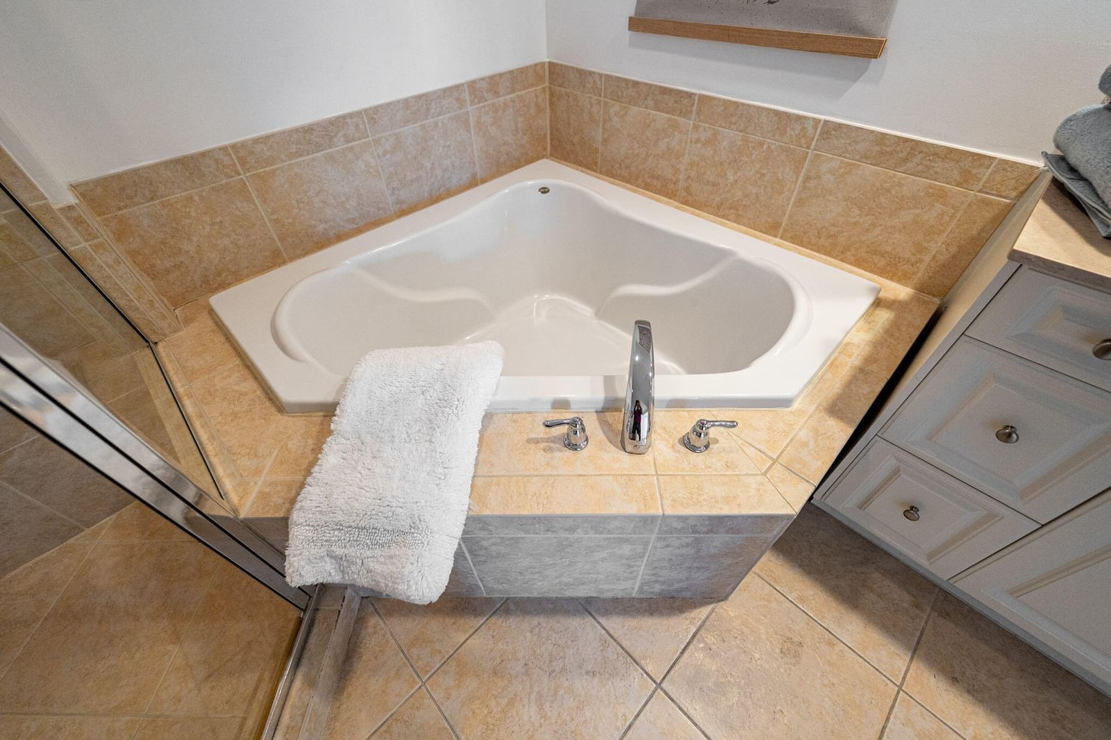 Real estate property located at 975 Flagler #302, Martin, Harborage Yacht Condo, Stuart, FL, US