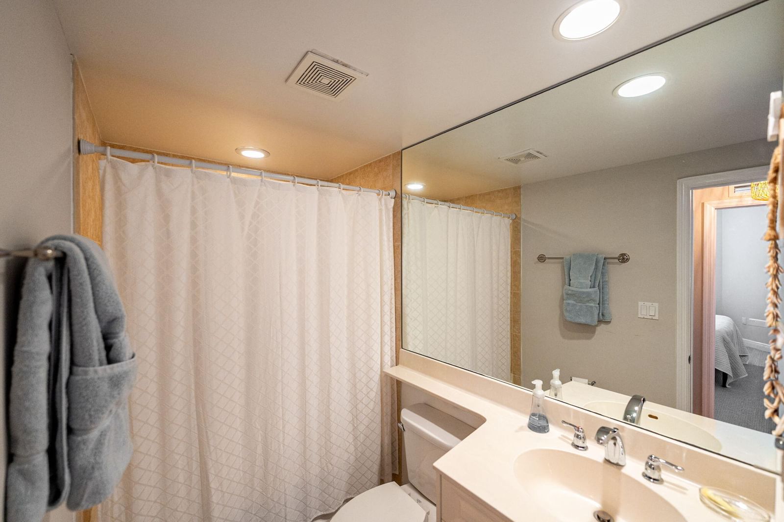 Real estate property located at 975 Flagler #302, Martin, Harborage Yacht Condo, Stuart, FL, US