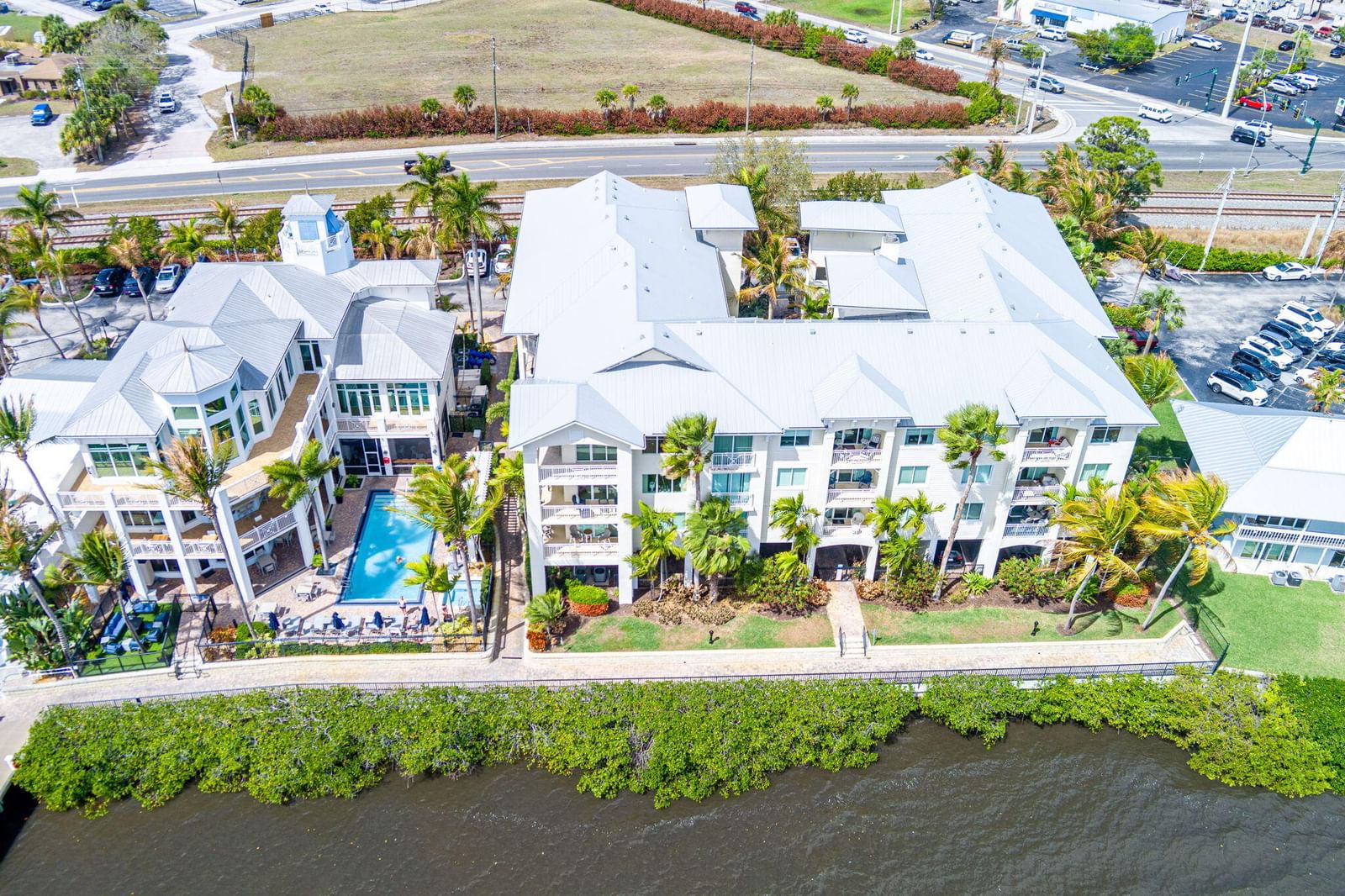 Real estate property located at 975 Flagler #302, Martin, Harborage Yacht Condo, Stuart, FL, US