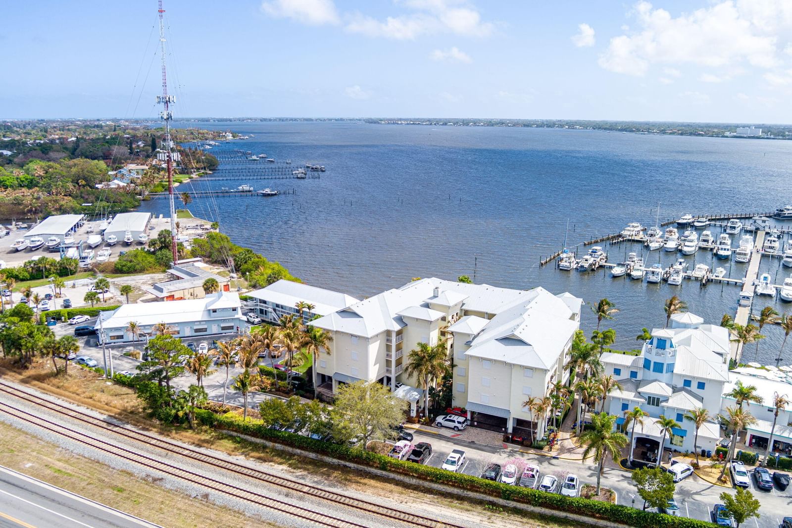 Real estate property located at 975 Flagler #302, Martin, Harborage Yacht Condo, Stuart, FL, US