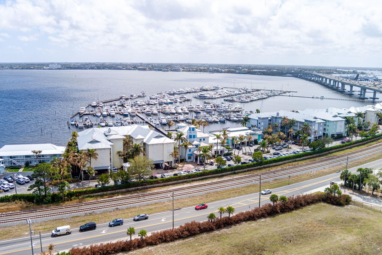 Real estate property located at 975 Flagler #302, Martin, Harborage Yacht Condo, Stuart, FL, US