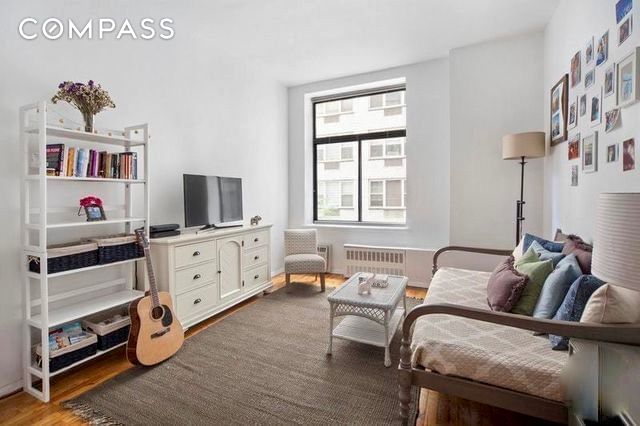 Real estate property located at 310 23rd #2B, NewYork, Gramercy, New York City, NY