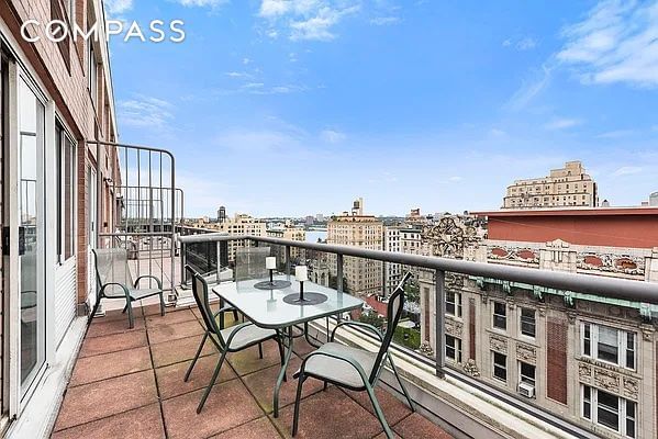 Real estate property located at 250 90th PH1E, NewYork, Upper West Side, New York City, NY