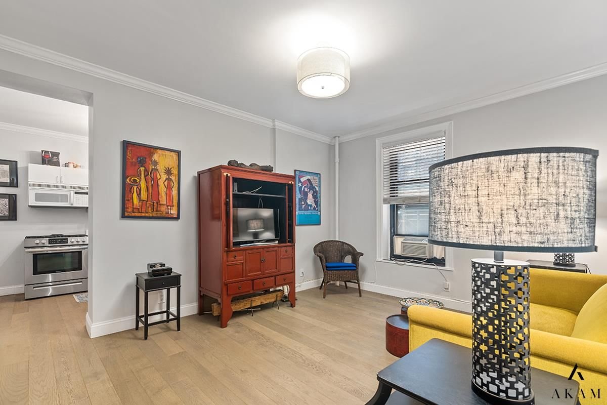 Real estate property located at 61 86th #4-A, NewYork, Carnegie Hill, New York City, NY