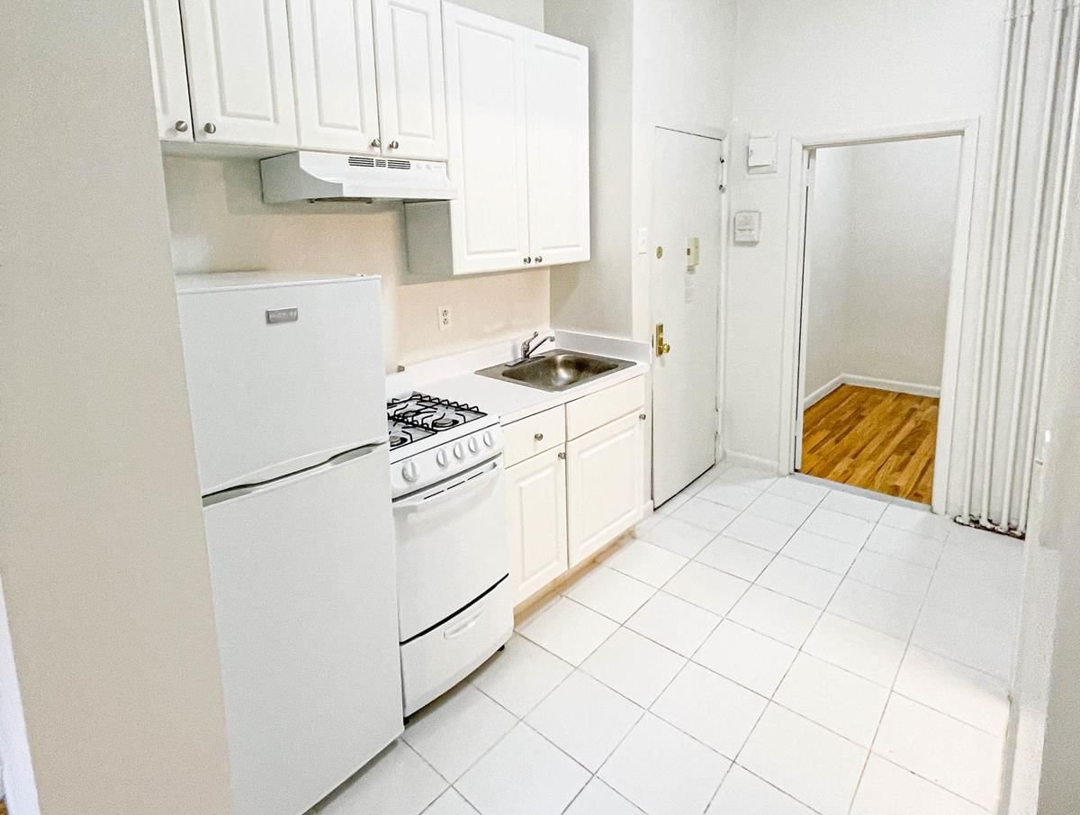Real estate property located at 523 Hudson #1-RS, New York, New York City, NY