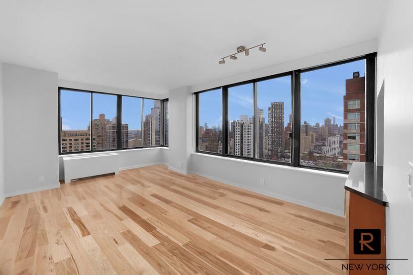 Real estate property located at 300 93rd #33-E, New York, New York City, NY