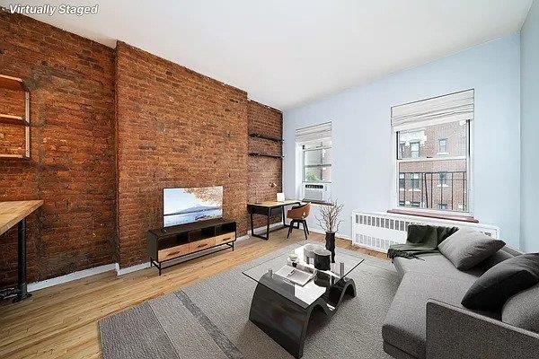 Real estate property located at 152 83rd #5-D, NewYork, Upper East Side, New York City, NY