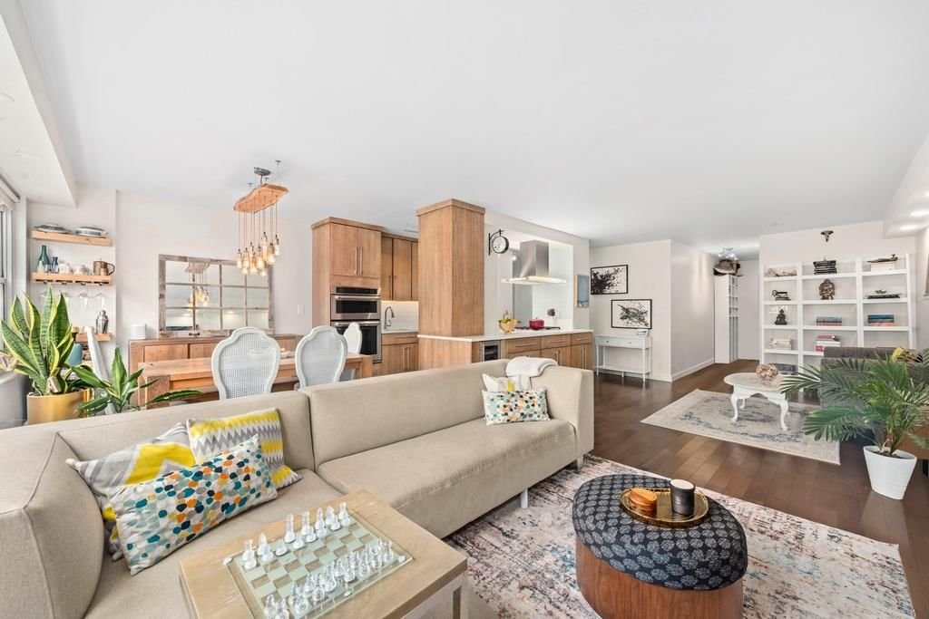 Real estate property located at 400 77th #8-D, NewYork, Upper East Side, New York City, NY