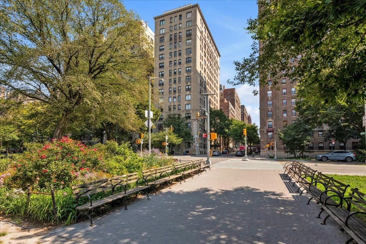 Real estate property located at 320 Riverside #4-H, NewYork, Upper West Side, New York City, NY