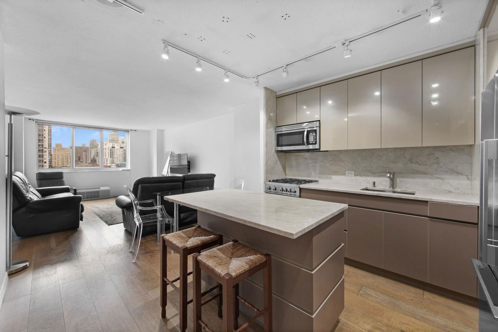 Real estate property located at 345 93rd #14-F, NewYork, Upper East Side, New York City, NY