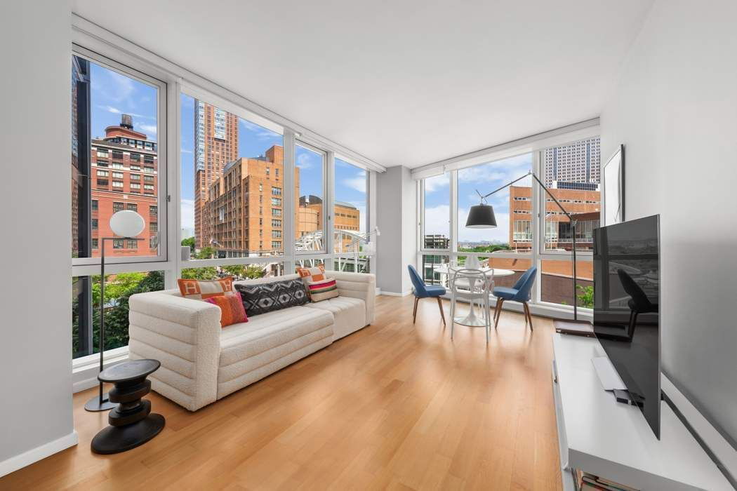 Real estate property located at 200 Chambers #4D, NewYork, TriBeCa, New York City, NY