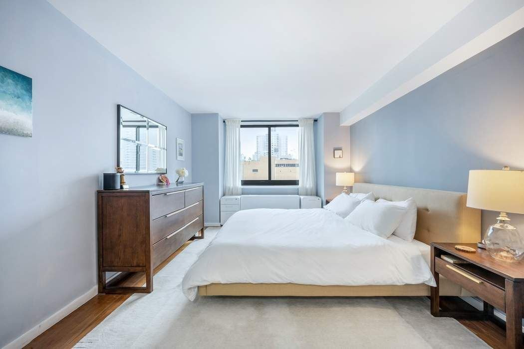 Real estate property located at 515 72nd #9L, New York, New York City, NY