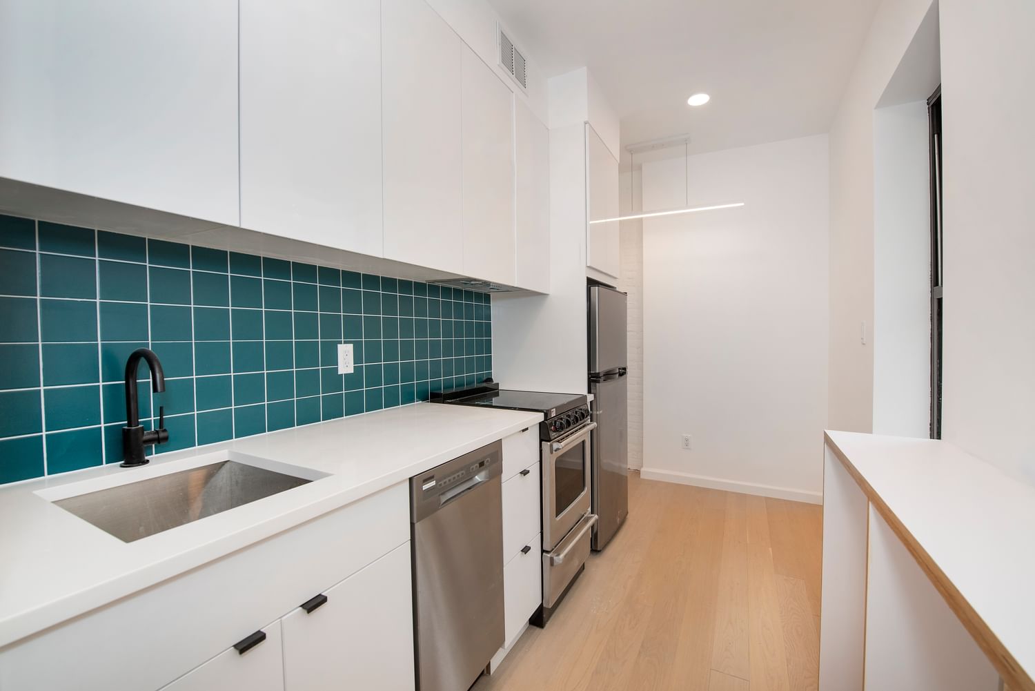 Real estate property located at 487 Clinton #3D, Kings, New York City, NY