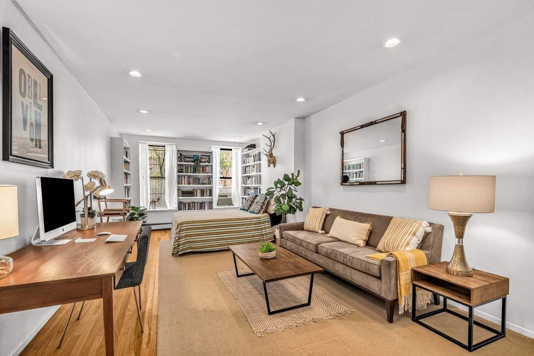 Real estate property located at 420 47th #3E, NewYork, Hells Kitchen, New York City, NY