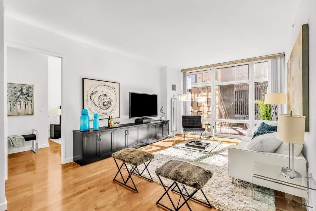 Real estate property located at 1600 Broadway #17G, NewYork, Theater District, New York City, NY