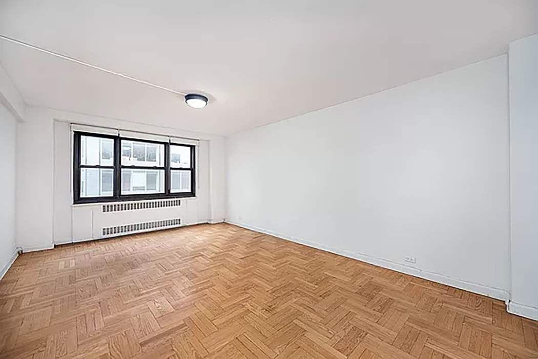 Real estate property located at 135 54th #8L, NewYork, New York City, NY