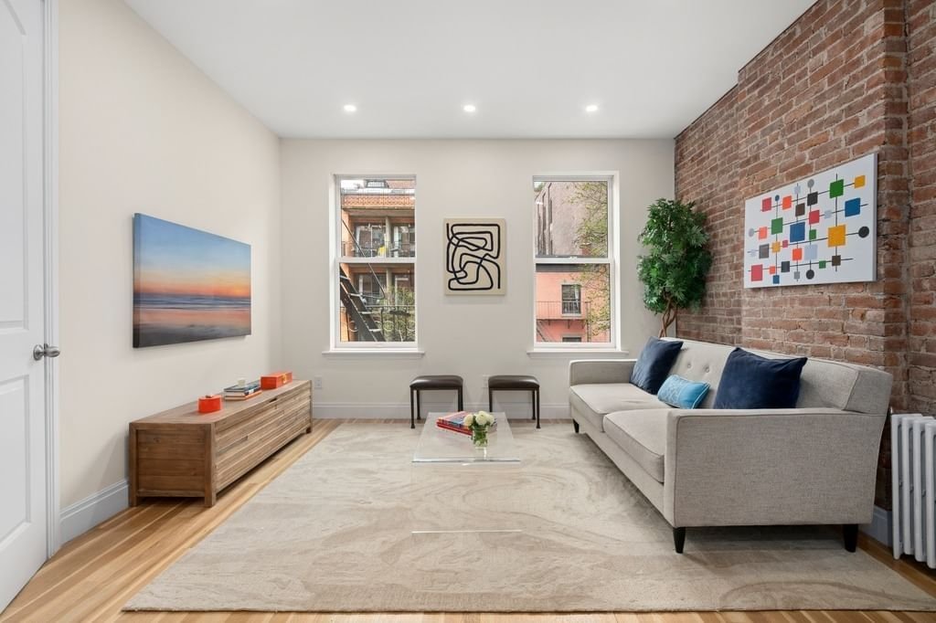 Real estate property located at 327 11th #3W, NewYork, West Village, New York City, NY