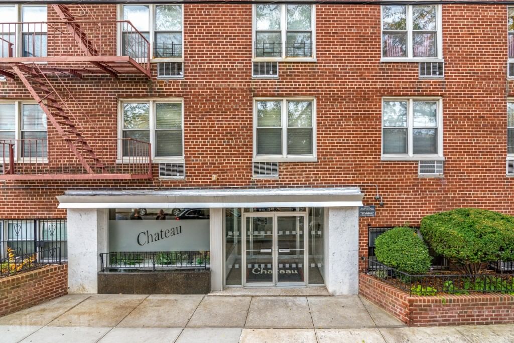 Real estate property located at 39-76 57th #2E, Queens, New York City, NY