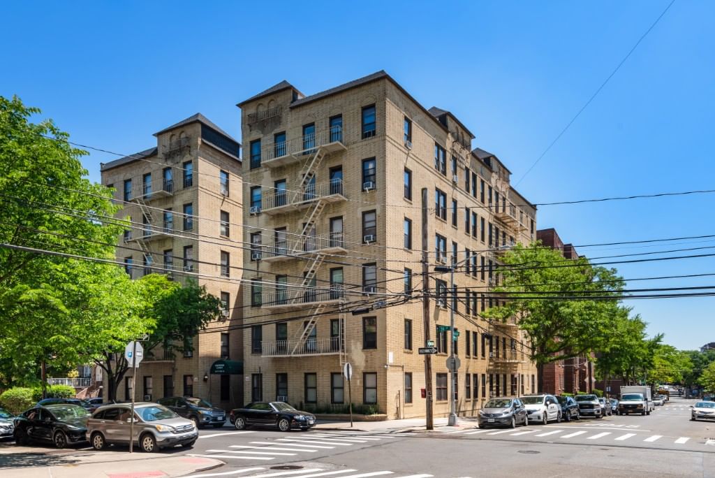 Real estate property located at 39-75 56th #1H, Queens, Woodside, New York City, NY