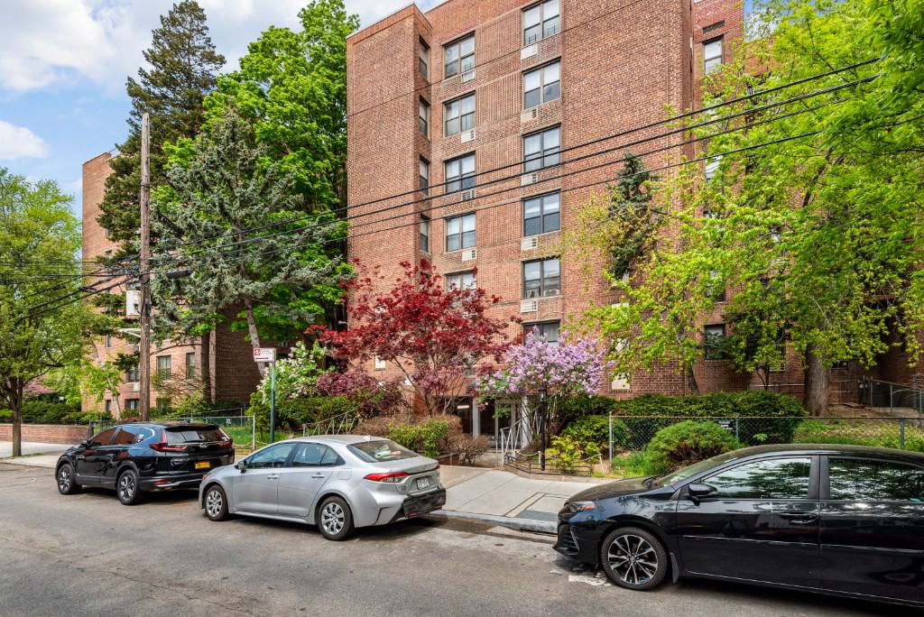 Real estate property located at 65-15 38th #1H, Queens, Woodside, New York City, NY