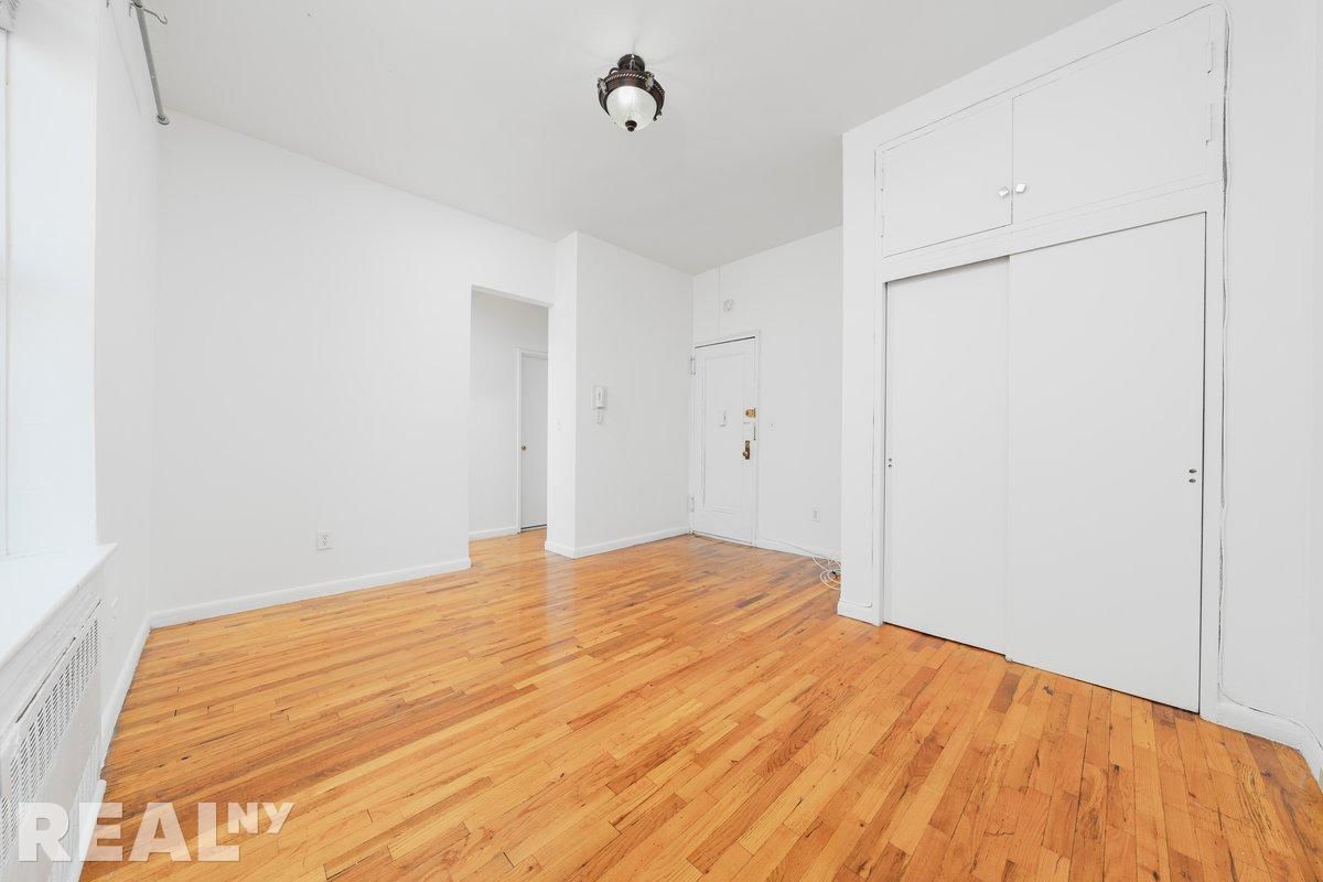 Real estate property located at 108 80th #52, NewYork, Upper West Side, New York City, NY