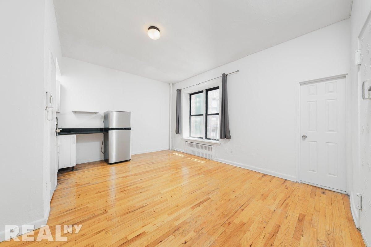 Real estate property located at 102 80th #74, NewYork, Upper West Side, New York City, NY