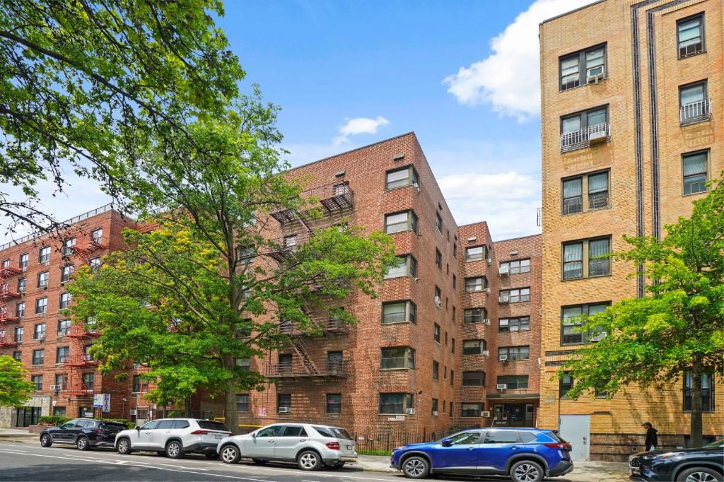 Real estate property located at 133-27 Sanford #21, Queens, Flushing, New York City, NY