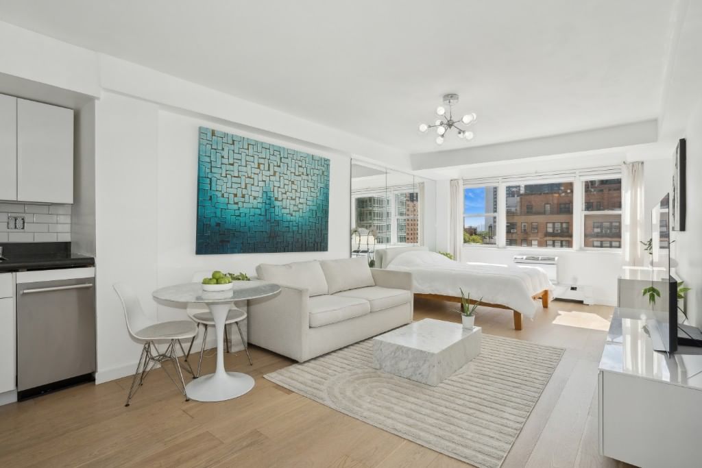 Real estate property located at 320 54th #10A, NewYork, Midtown East, New York City, NY