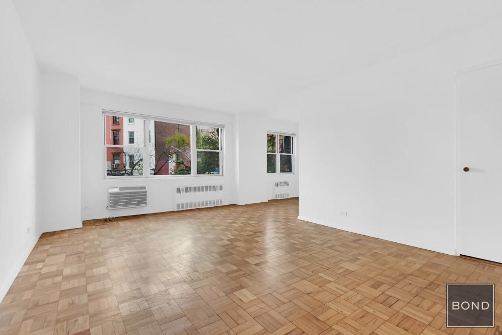 Real estate property located at 14 Horatio #2E, New York, New York City, NY
