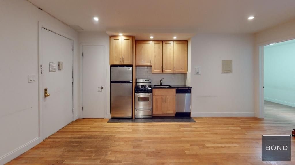 Real estate property located at 30 Charlton #4J, New York, New York City, NY