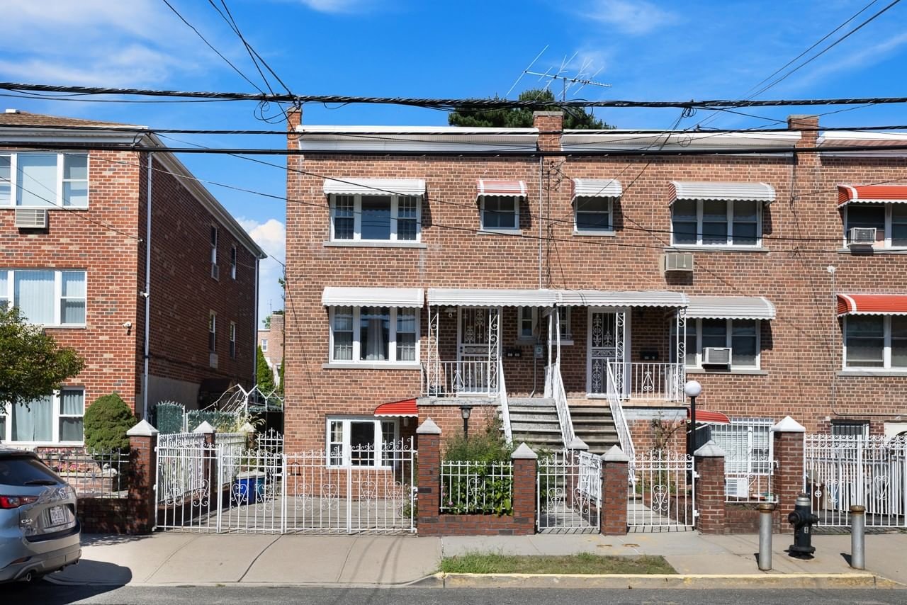 Real estate property located at 1123 212th *, Bronx, Williamsbridge, New York City, NY