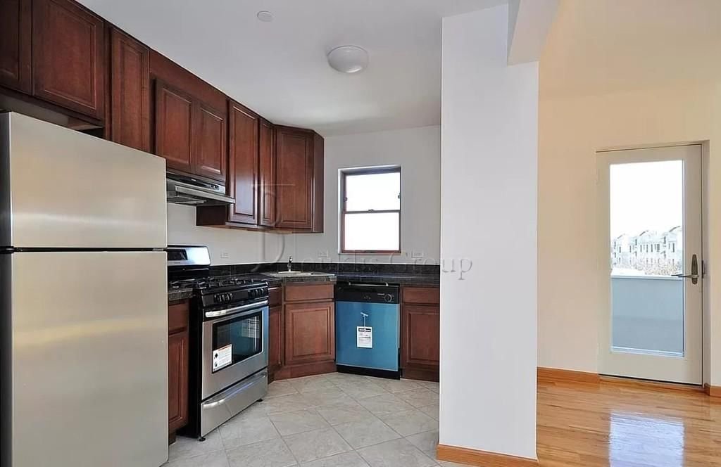 Real estate property located at 21-60 33rd #3B, Queens, New York City, NY