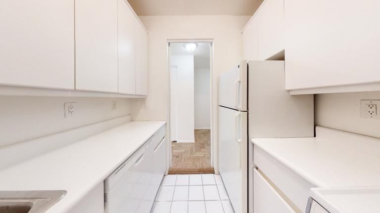 Real estate property located at 200 69th #8F, NewYork, New York City, NY