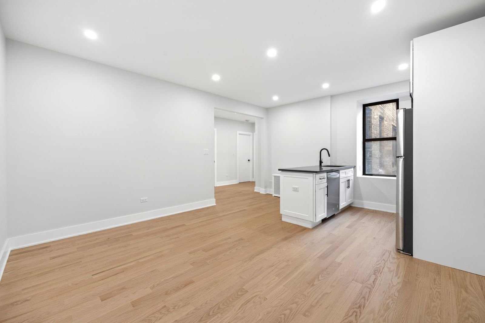 Real estate property located at 105 Bennett #54B, NewYork, Hudson Heights, New York City, NY