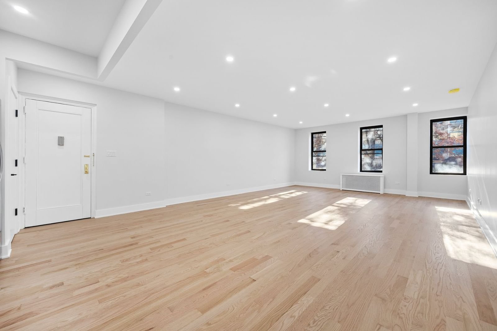 Real estate property located at 105 Bennett #21A, NewYork, Hudson Heights, New York City, NY
