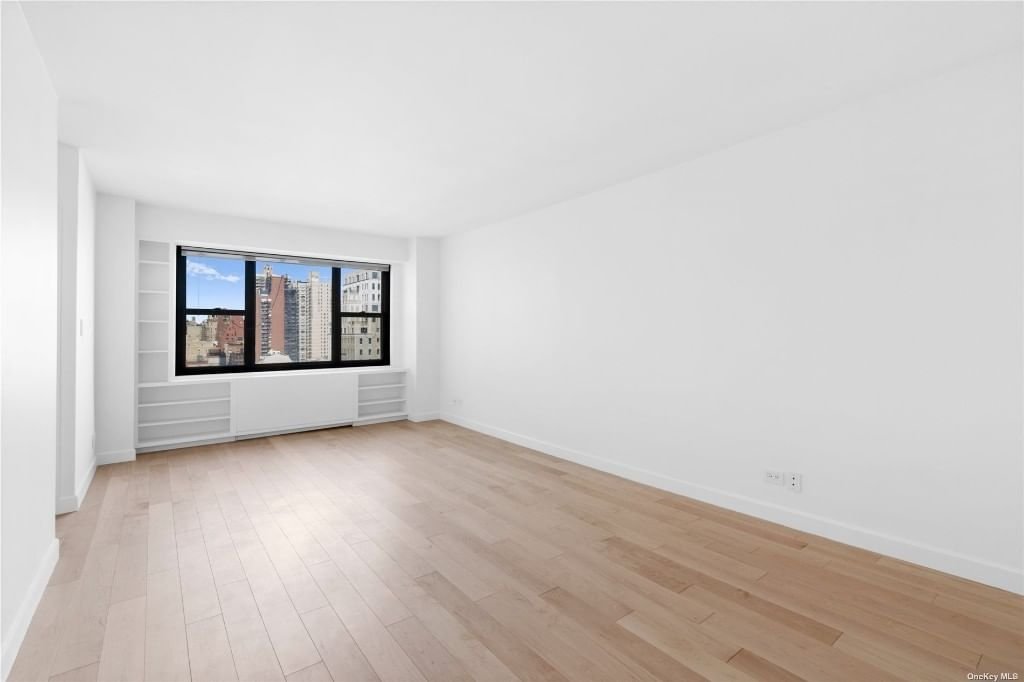 Real estate property located at 345 80th #18A, NewYork, Yorkville, New York City, NY