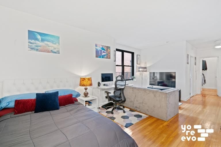 Real estate property located at 100 12th #6E, NewYork, Greenwich Village, New York City, NY