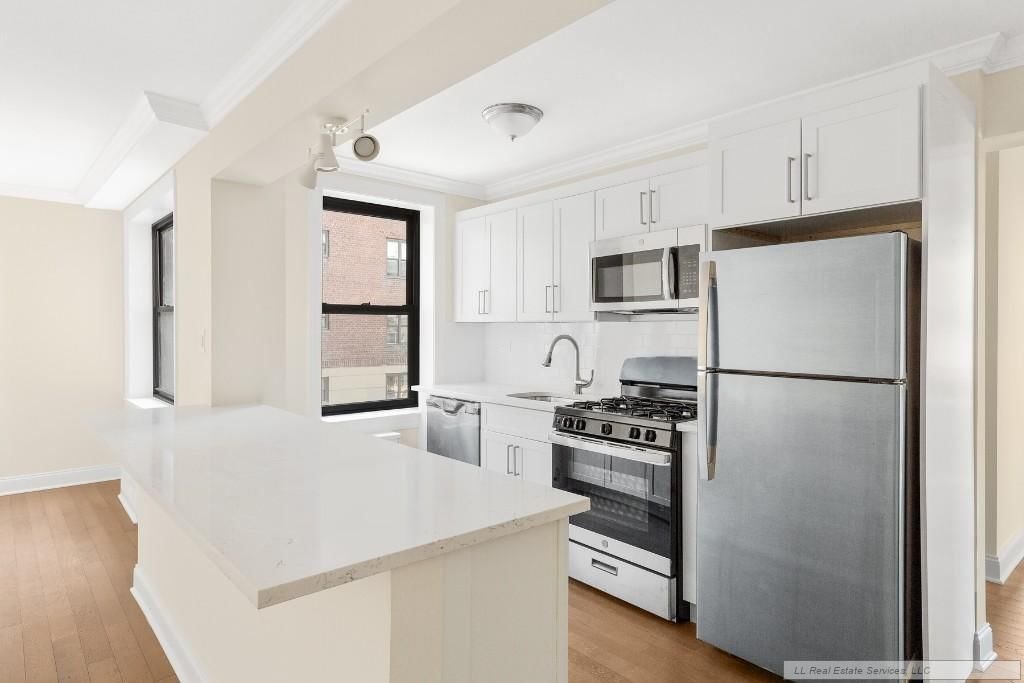 Real estate property located at 273 Bennett #1B, NewYork, Washington Heights, New York City, NY