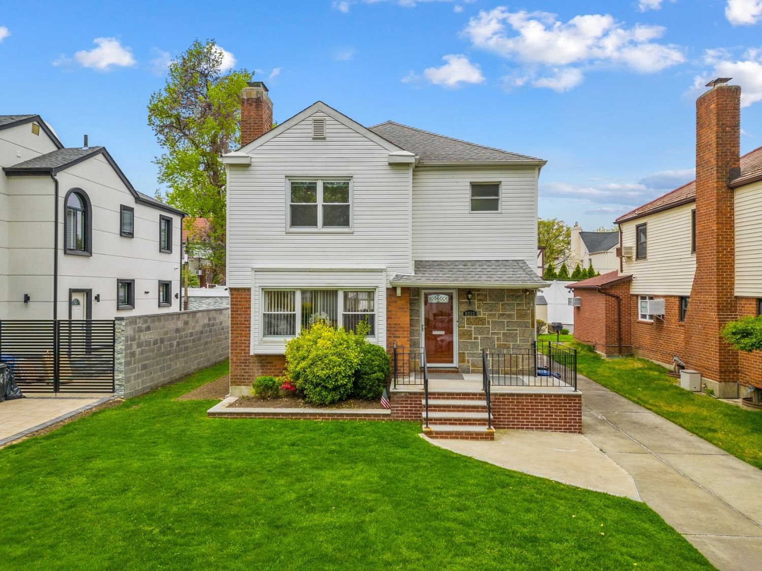 Real estate property located at 82-32 215th *, Queens, Oakland Gardens, New York City, NY