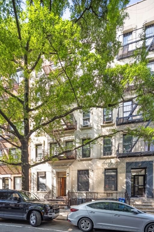 Real estate property located at 323 90th #123456, NewYork, Yorkville, New York City, NY