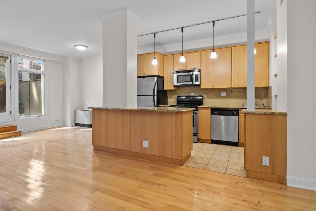 Real estate property located at 345 73rd #1A, NewYork, Upper East Side, New York City, NY